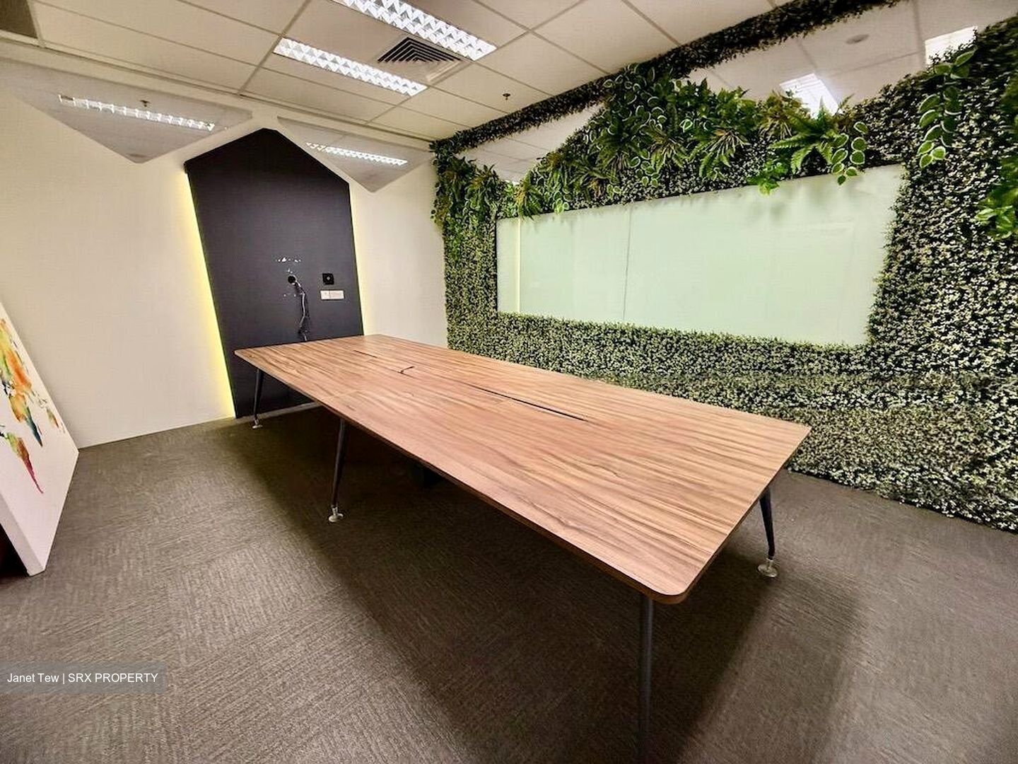 Dapenso Building (D1), Office #457512571